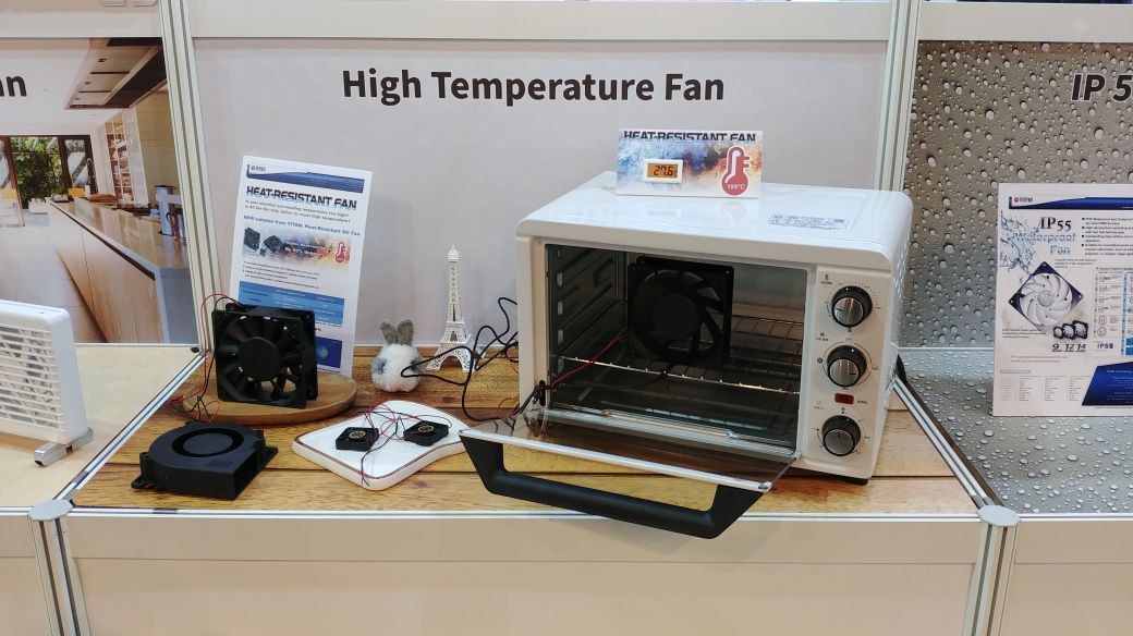 TITAN Hitzebeständiger Lüfter kann bis zu 105 Grad Celsius normal arbeiten